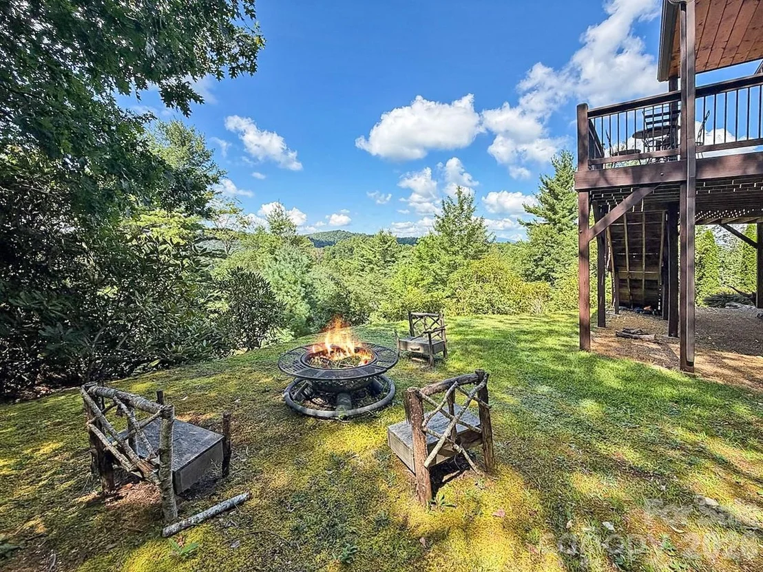Photo of 6365 Julius Drive