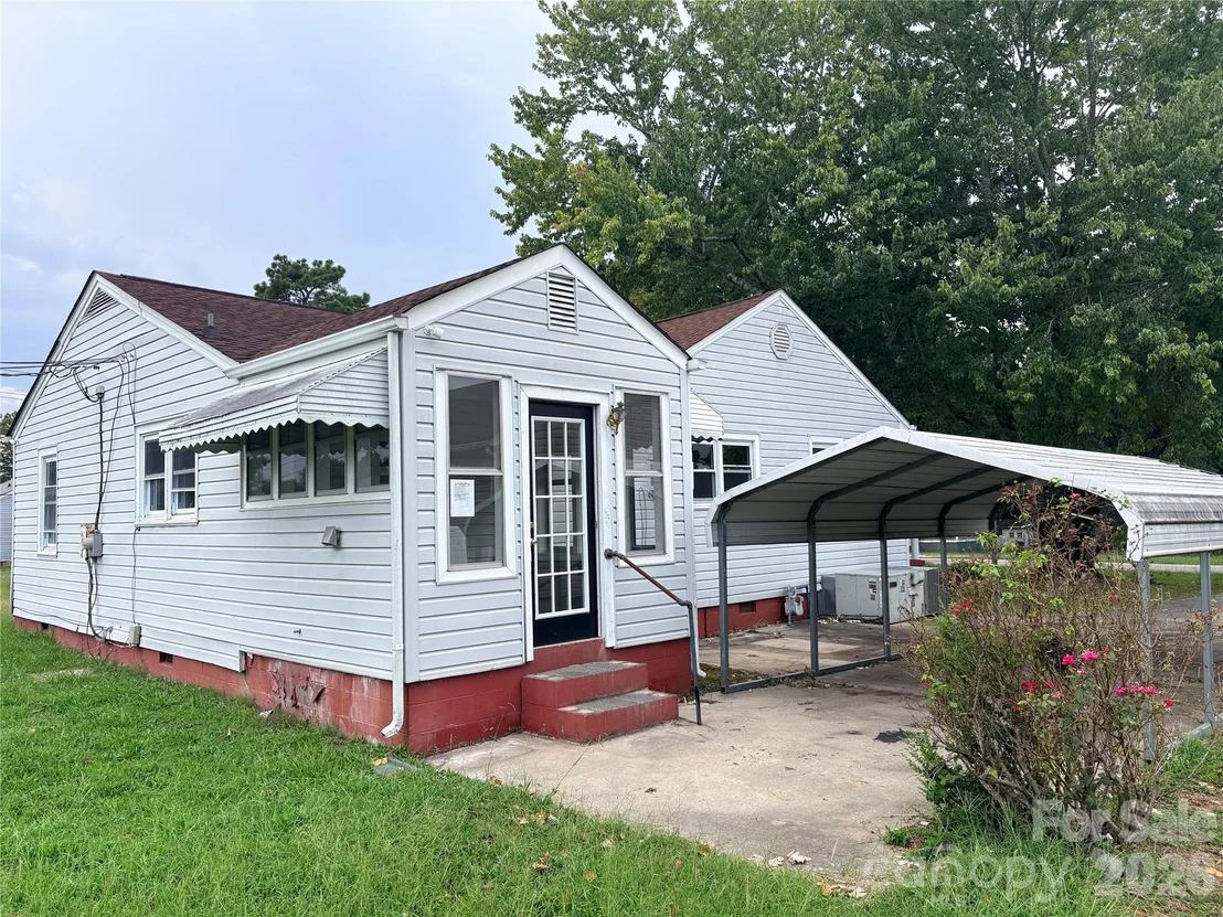Photo of 504 Brendale Drive