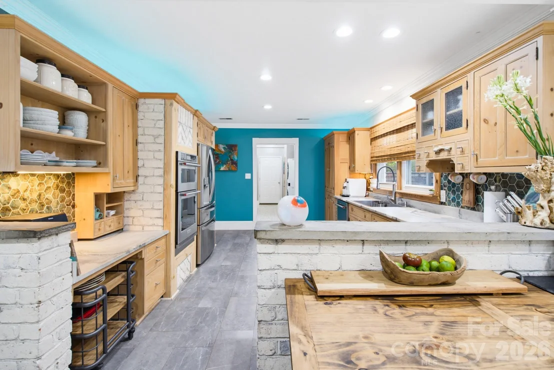 Photo of 5401 Mountain Point Lane