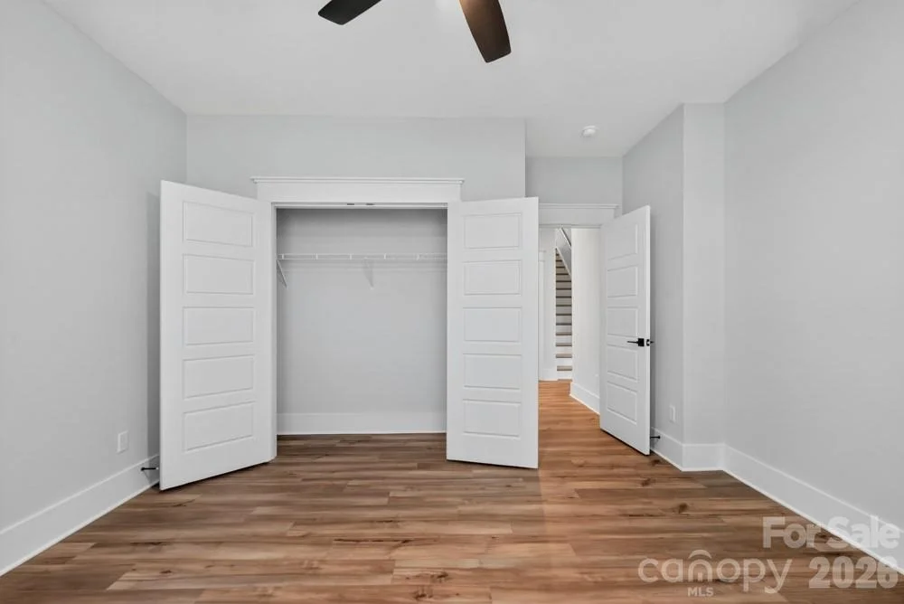 Photo of 1652 Dresden Drive