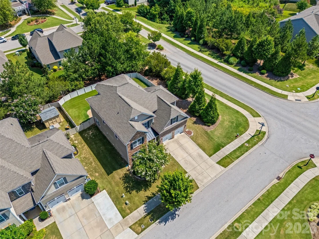 Photo of 406 Livingston Drive