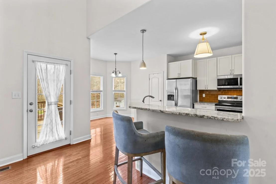 Photo of 415 Autumnlight Drive