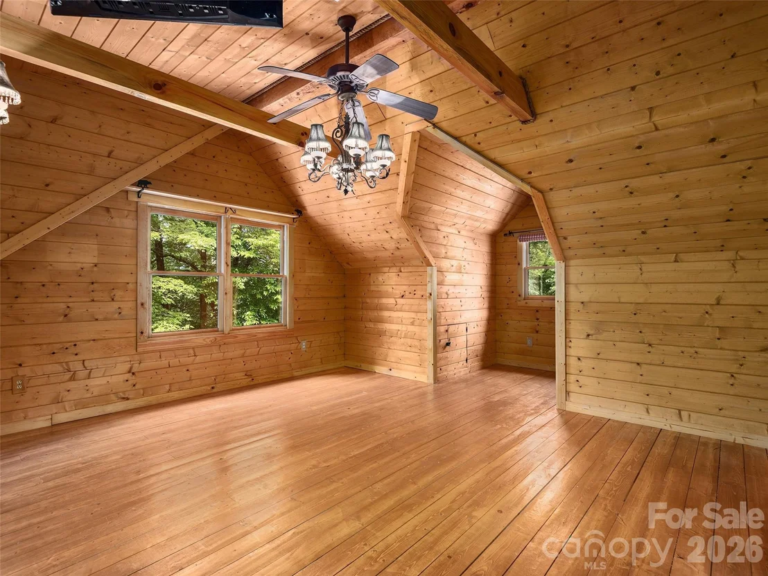 Photo of 413 Green Hills Road