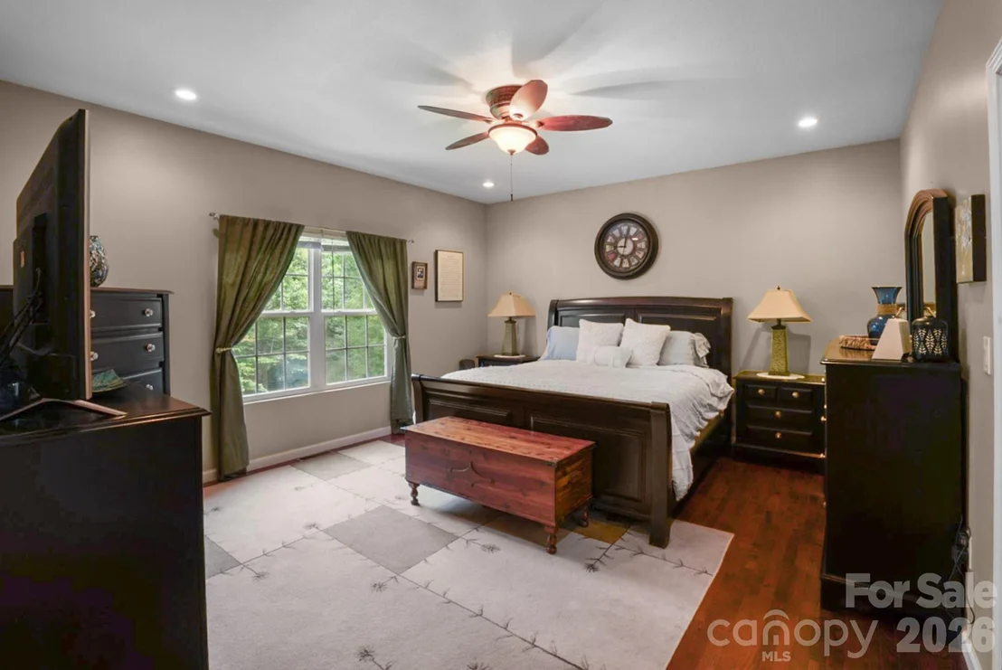 Photo of 90 King Road