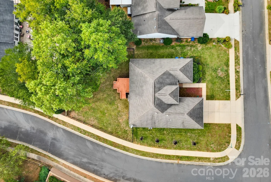 Photo of 13330 Edgetree Drive