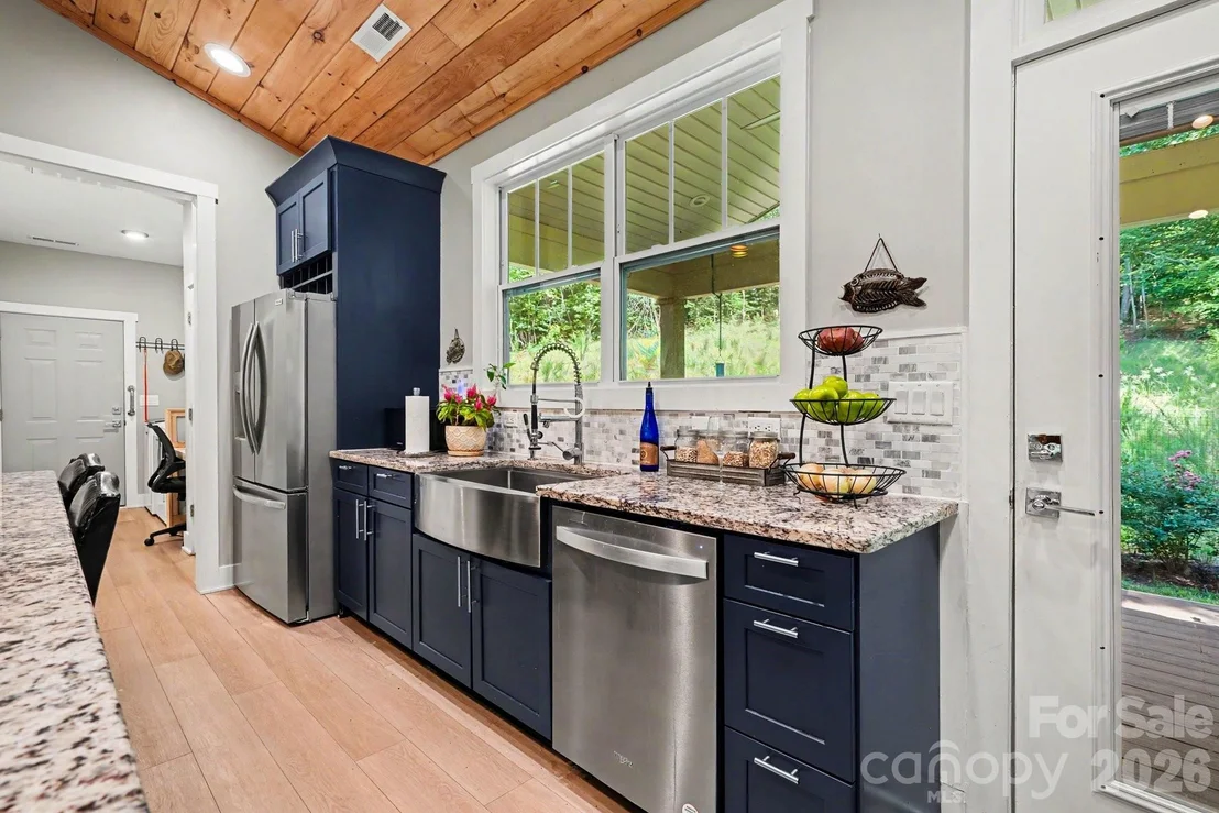 Photo of 1241 Hayes Road