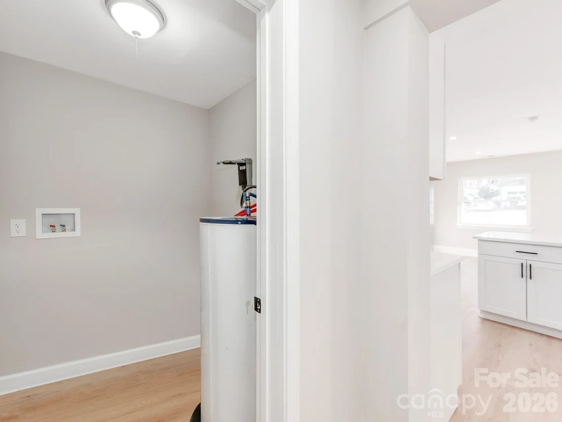 Photo of 2025 Birchcrest Drive