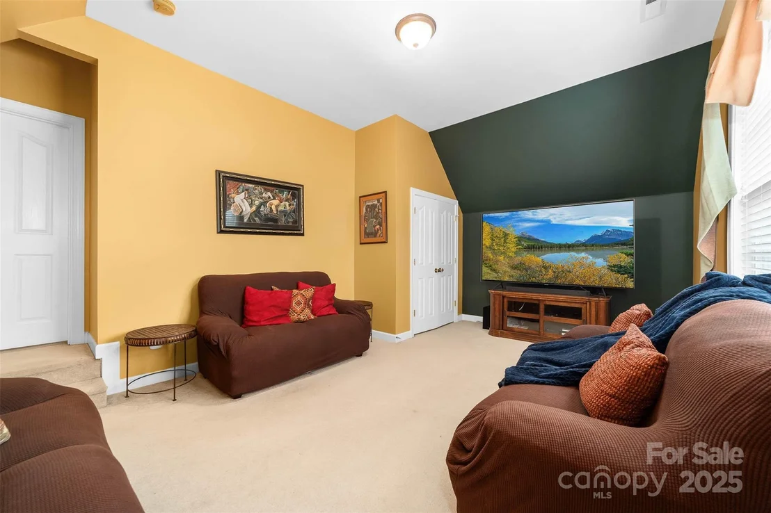 Photo of 1728 Copperplate Road