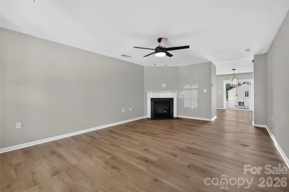 Photo of 6029 Waterloo Drive