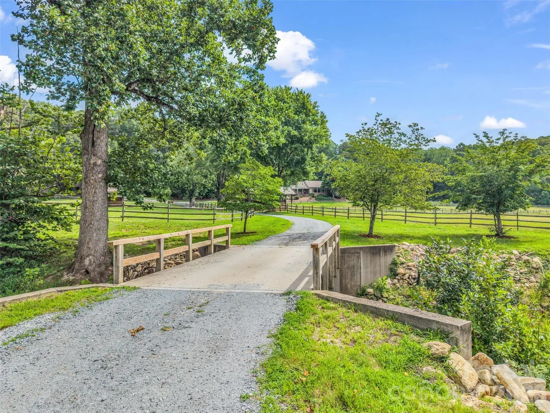 Photo of 1870 Palmer Road