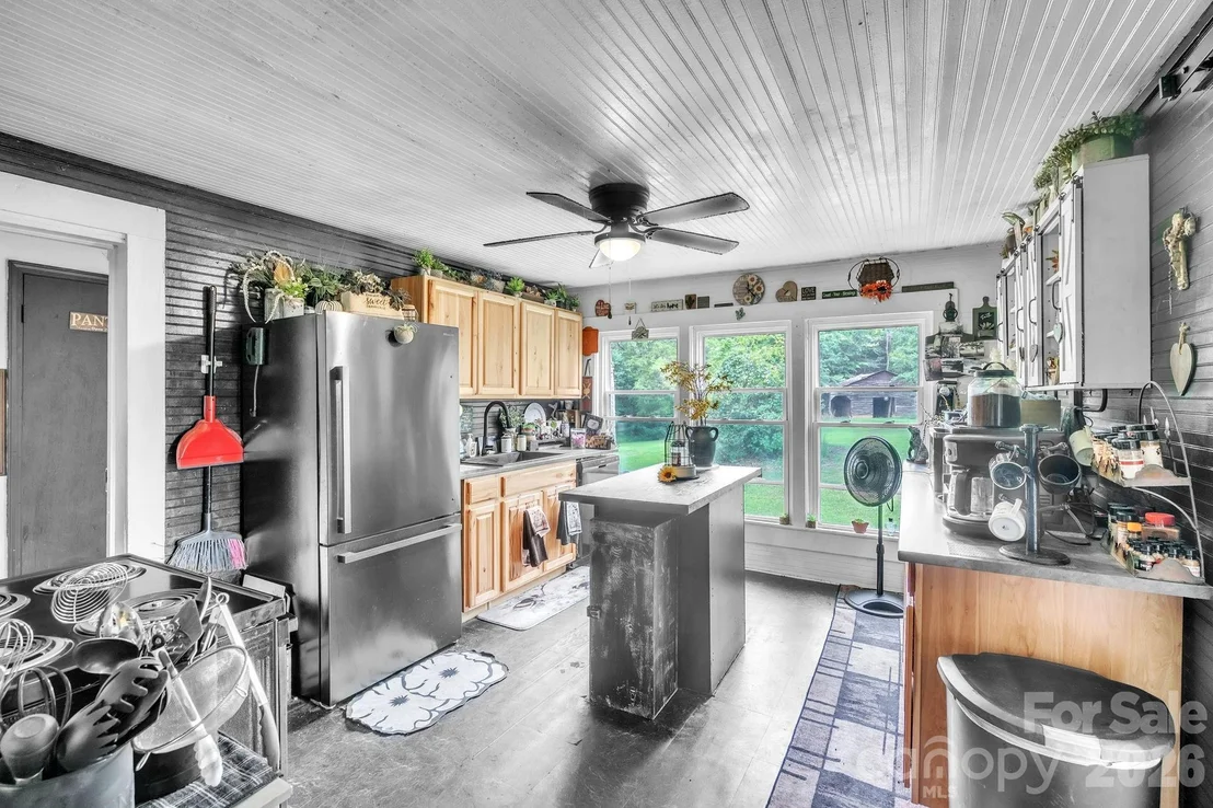 Photo of 140 Painter Road
