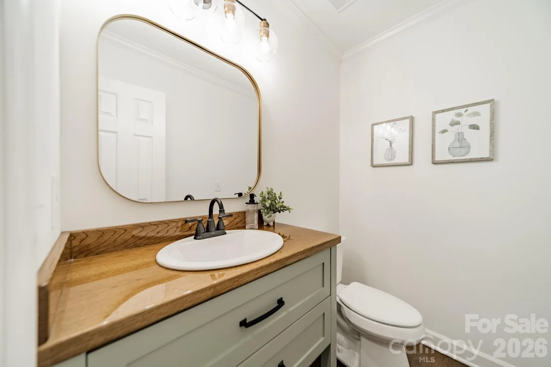 Photo of 231 S Downs Way