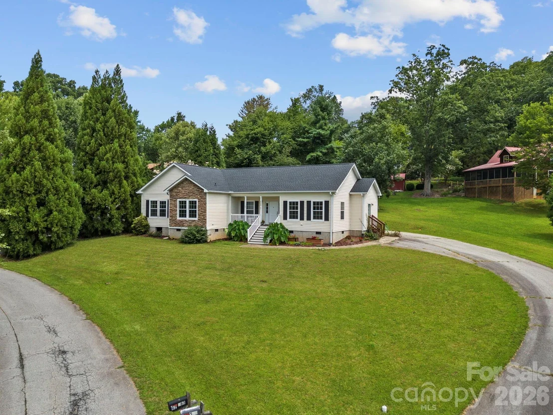 Photo of 97 Meadowview Drive
