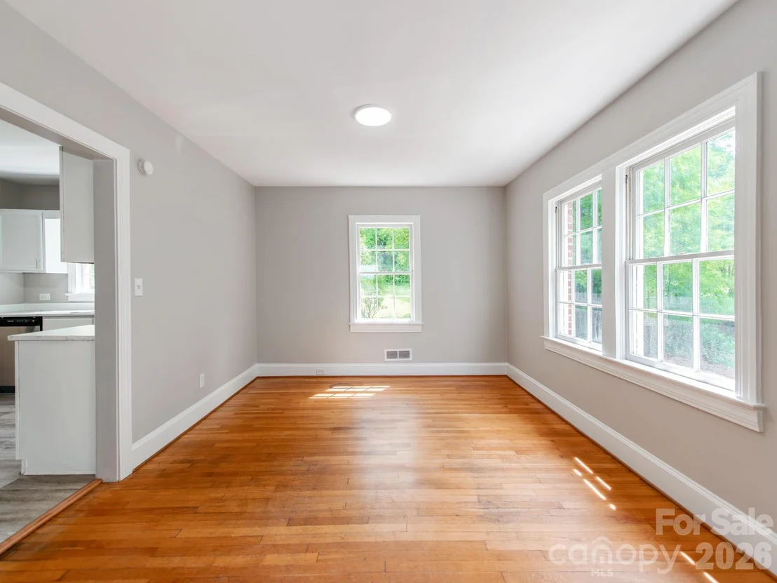 Photo of 113 Falls Street