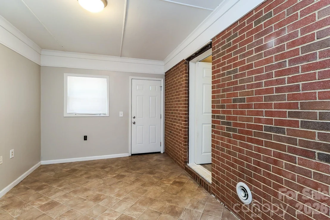 Photo of 6424 Springfield Drive