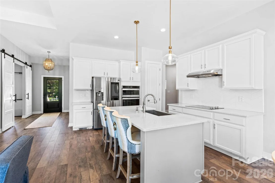 Photo of 394 Kellwood Drive