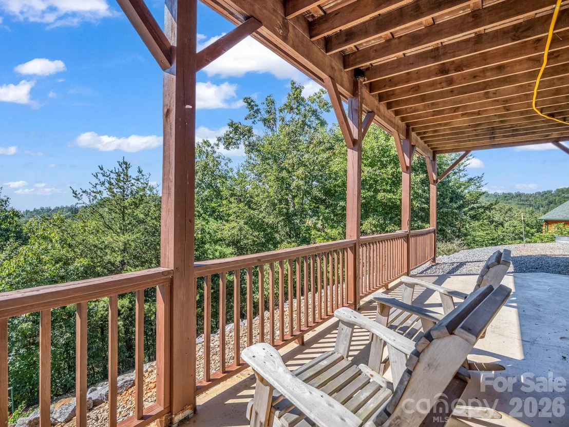 Photo of 762 Valley View Drive
