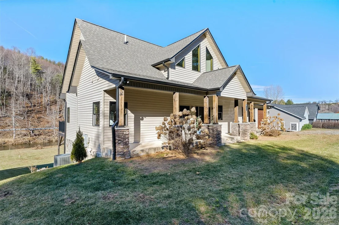 Photo of 446 Green Meadows Drive