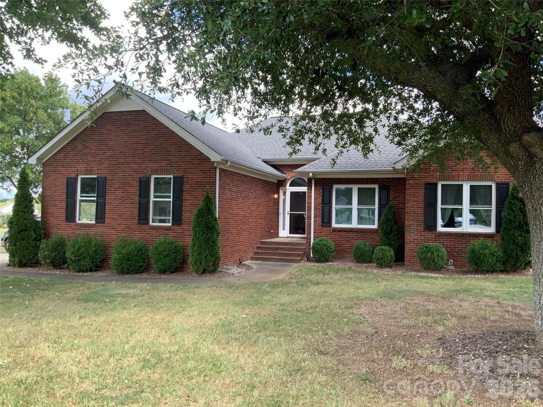 Photo of 3313 Luke Court