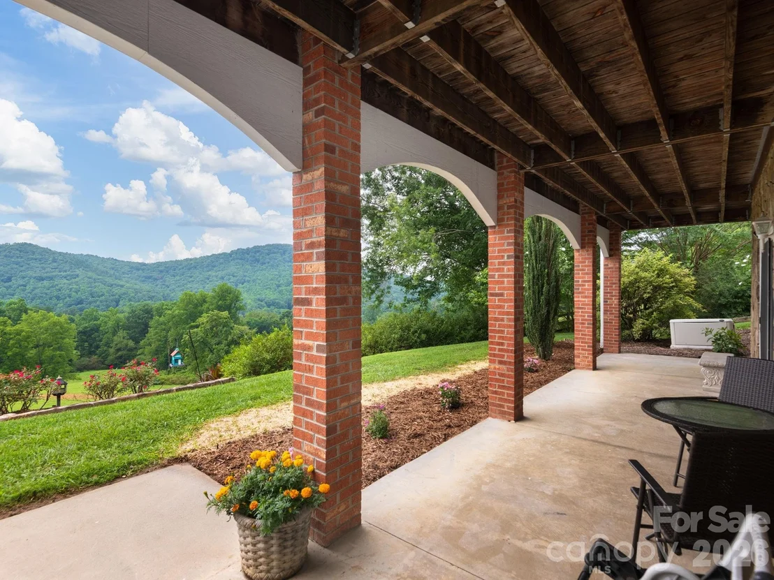 Photo of 24 Nesbitts Olde Farm Road