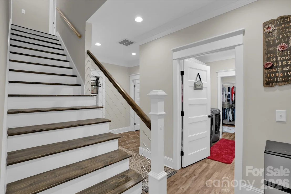 Photo of 2138 Lockhart Road