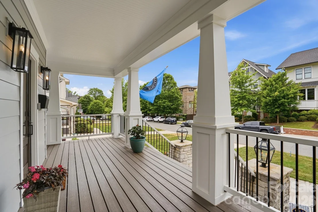 Photo of 2501 Marshall Place
