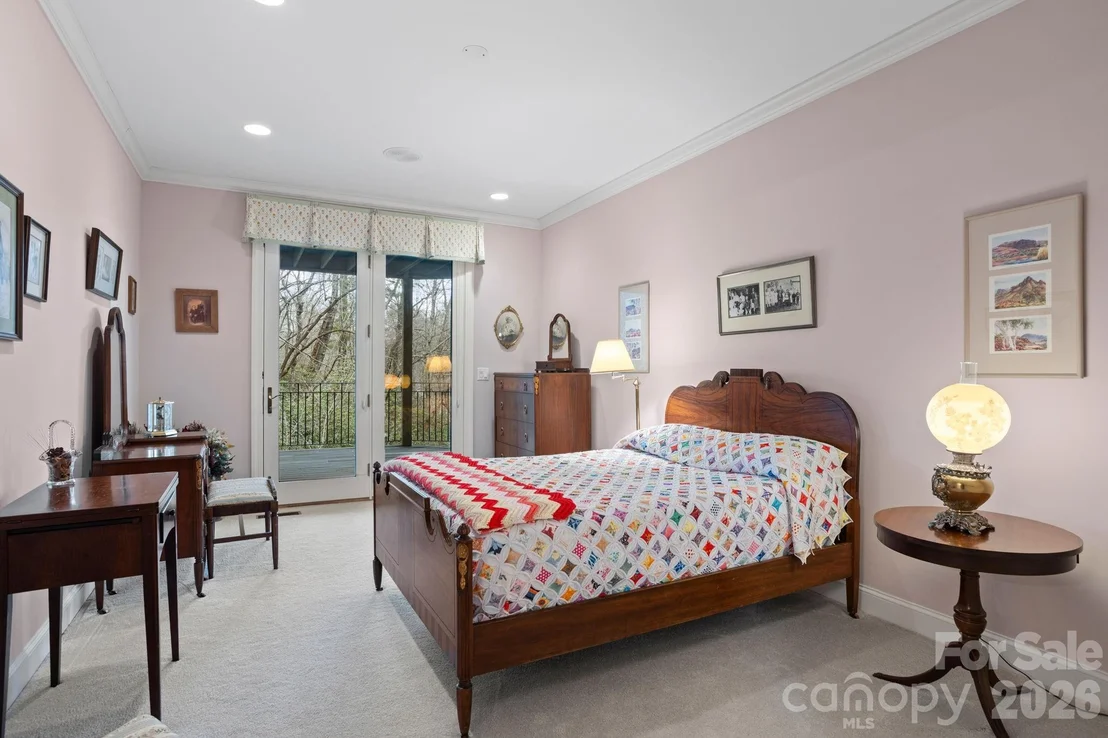Photo of 175 Overlook Drive