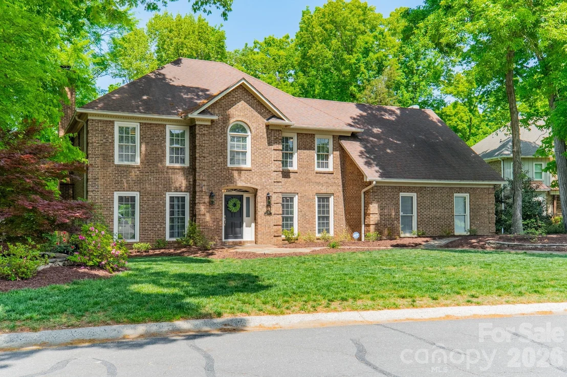 Photo of 231 S Downs Way