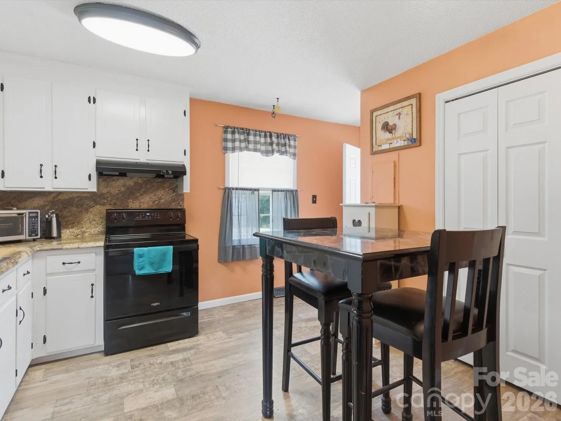 Photo of 3044 Sims Road