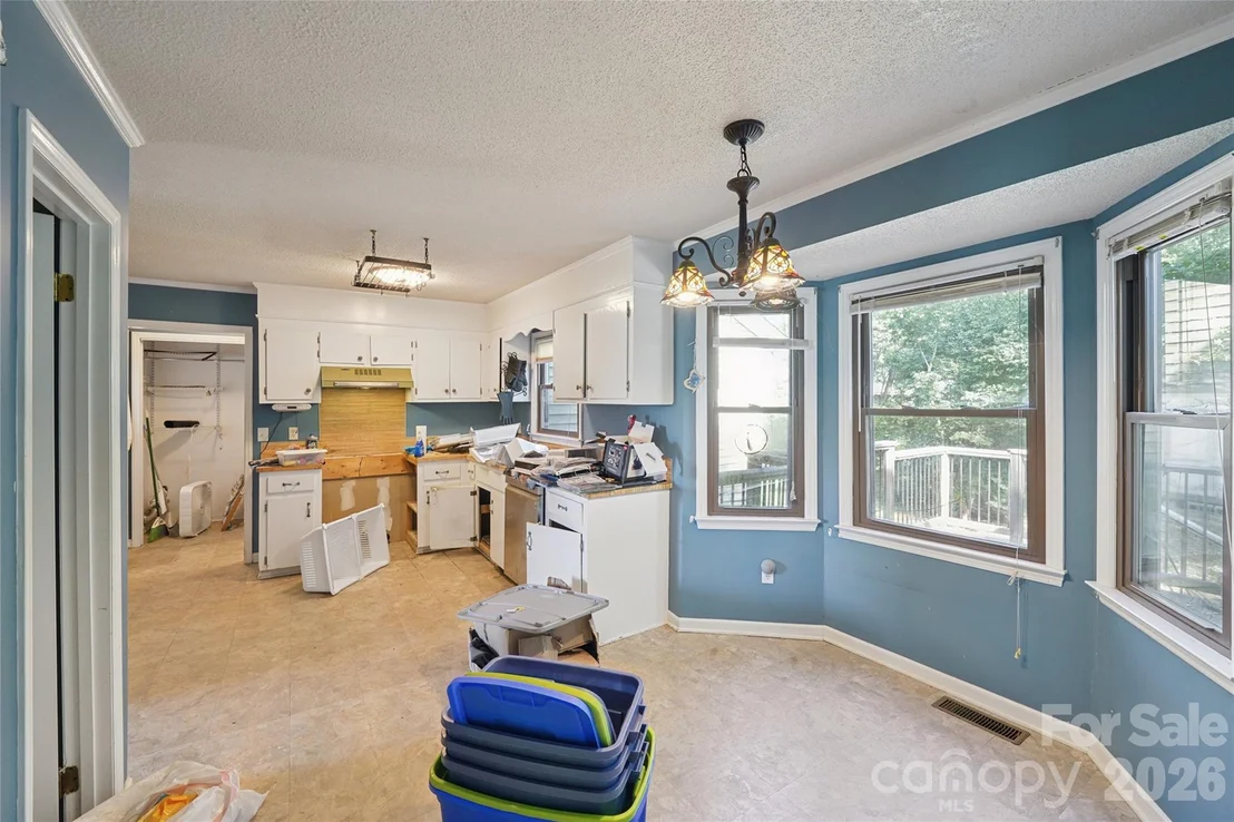 Photo of 204 Hughey Drive