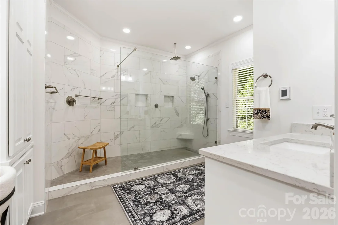 Photo of 675 Heather Drive