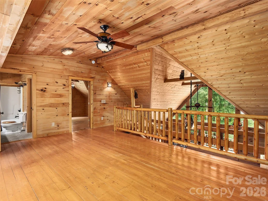 Photo of 413 Green Hills Road