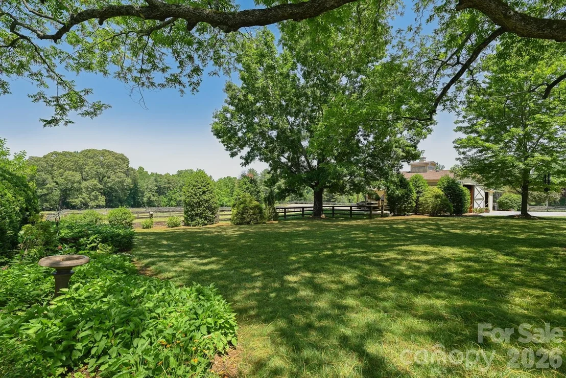 Photo of 835 Jackson Grove Road