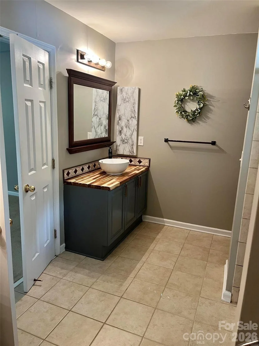 Photo of 2107 Heath Lake Drive