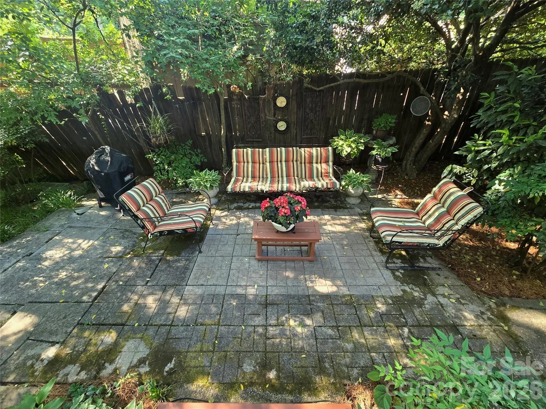 Photo of 10112 Idlewild Road