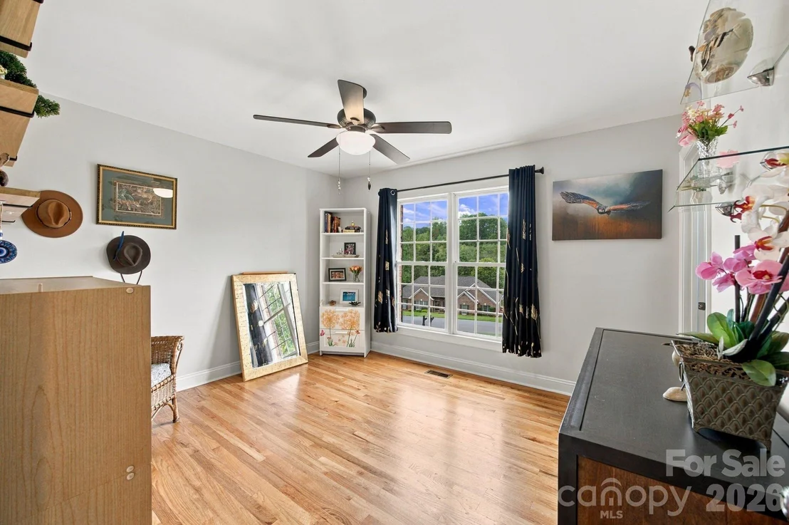 Photo of 1463 Brookstone Drive
