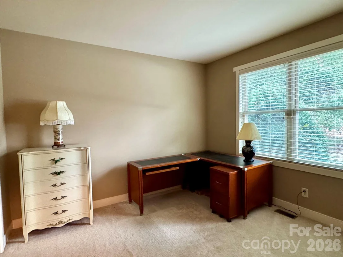Photo of 894 Dunroy Drive