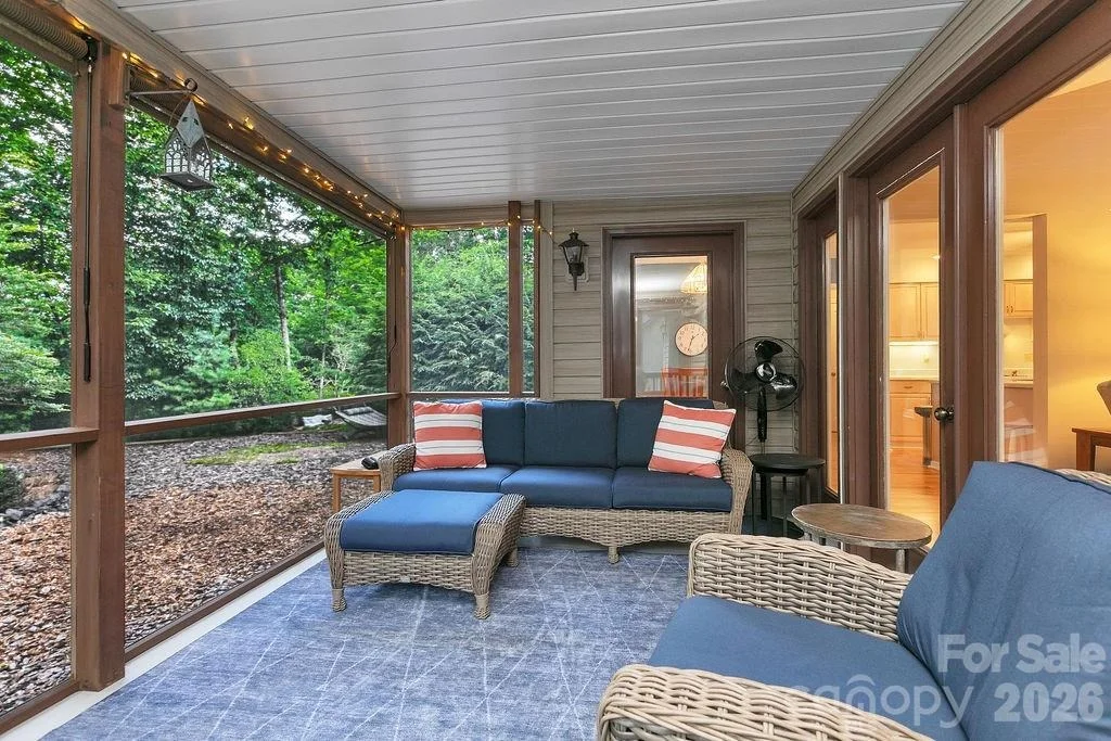 Photo of 542 Soquili Drive