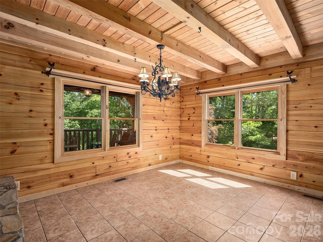 Photo of 413 Green Hills Road