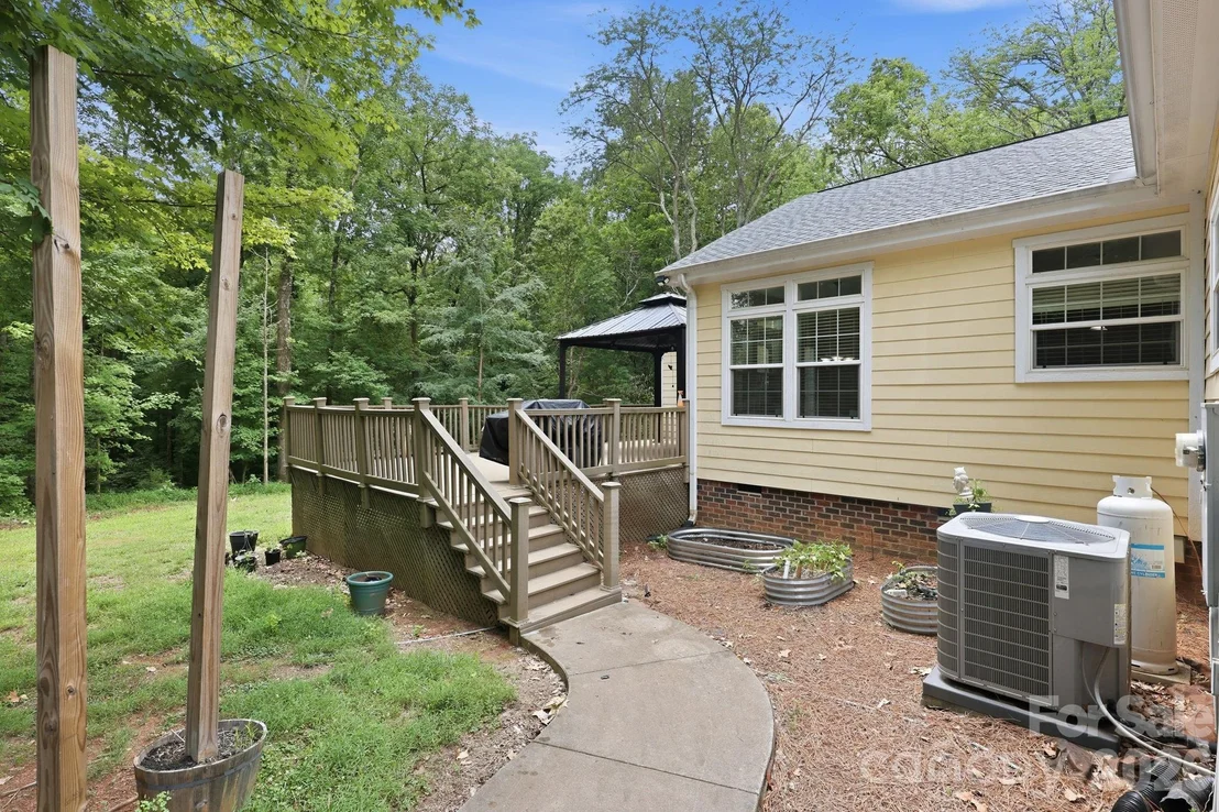 Photo of 16665 Stokes Ferry Road