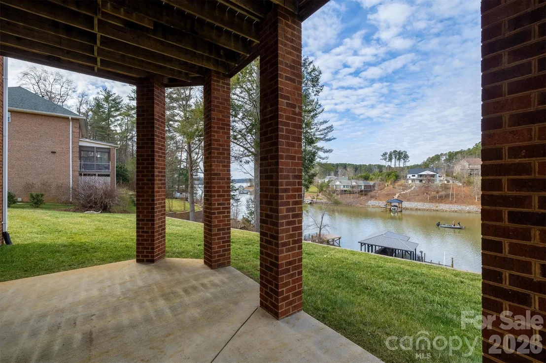 Photo of 46 Mariners Point Lane