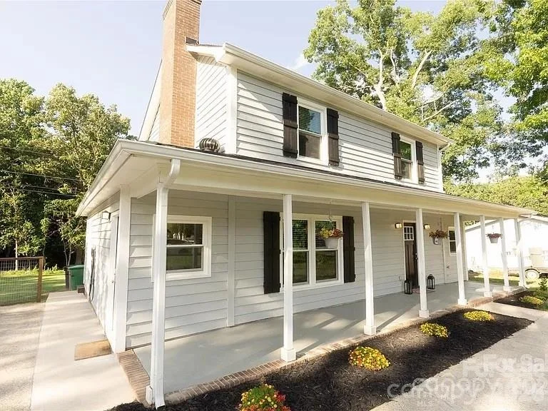 Photo of 8012 Red Lantern Road