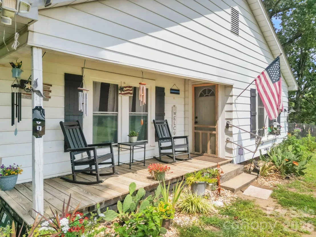 Photo of 140 Painter Road