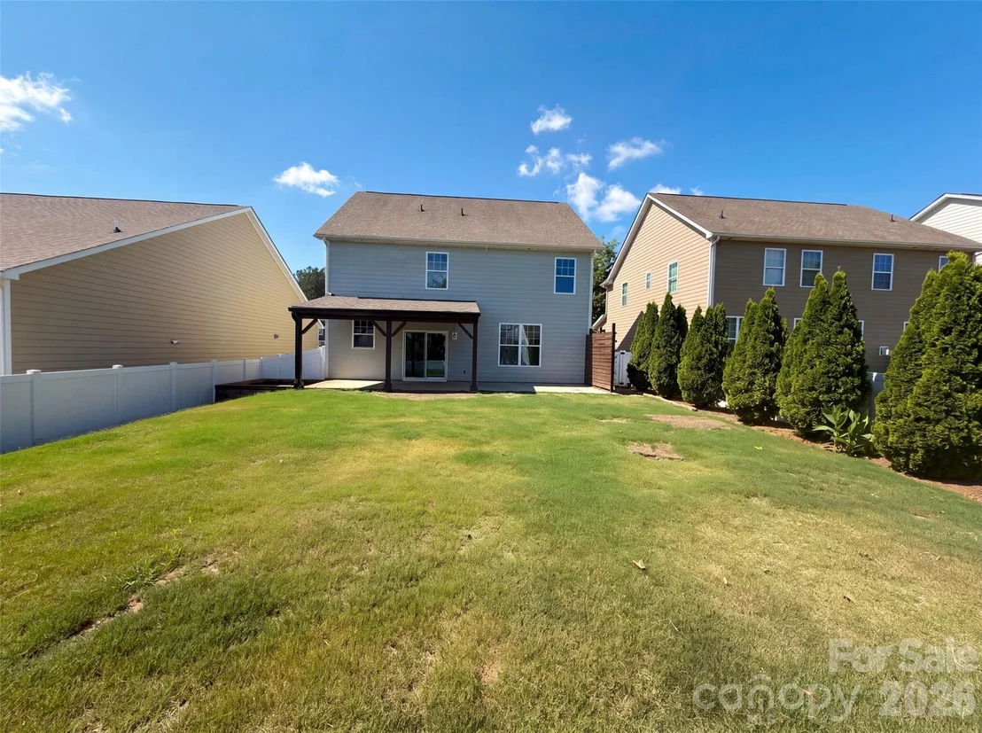 Photo of 7020 Chrysanthemum Road