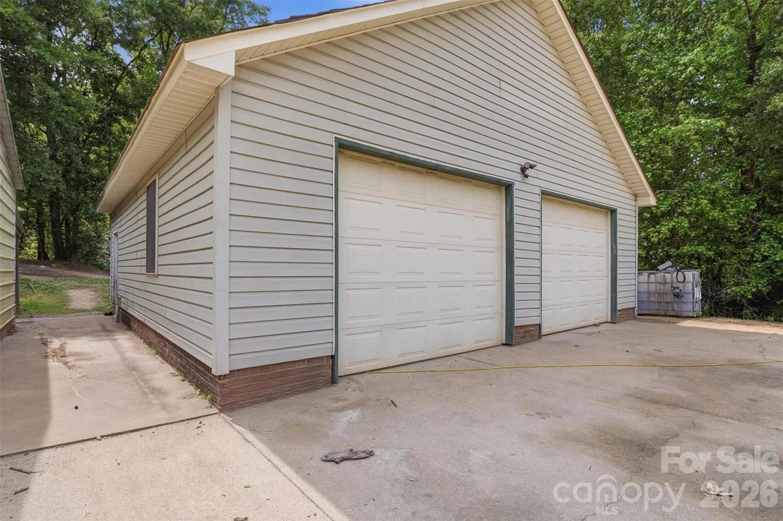 Photo of 1739 Westbrook Road