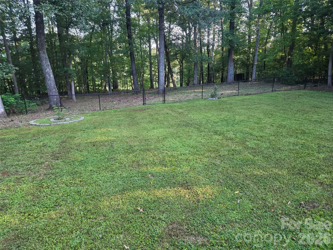 Photo of 1190 Landsdowne Drive