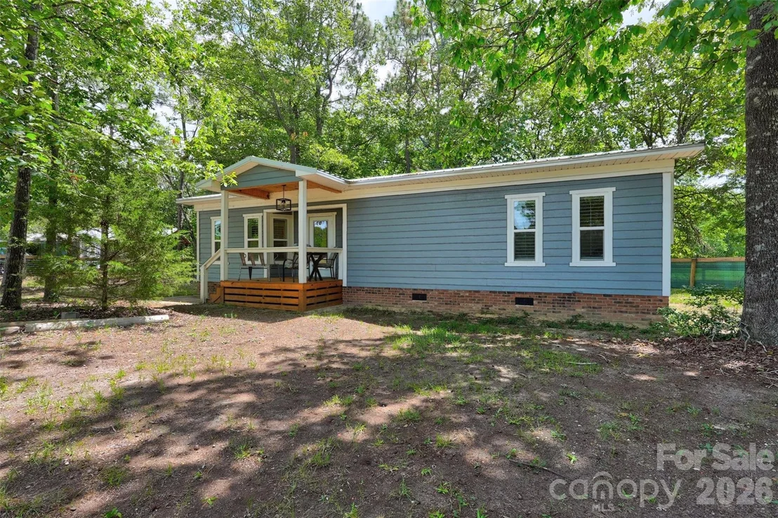 Photo of 1377 Pine Road
