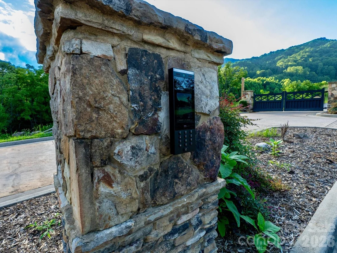 Photo of 42 High Rock View Drive