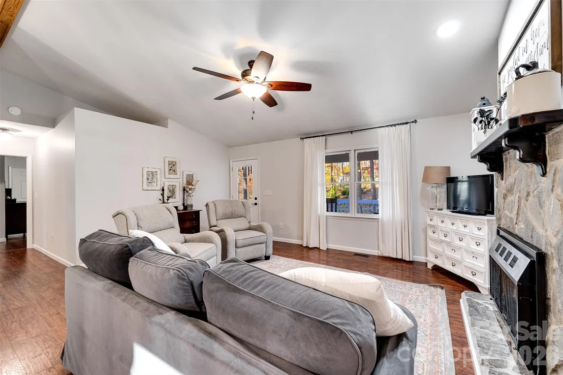 Photo of 115 Indian Trail