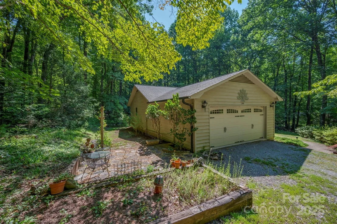 Photo of 144 Beechwood Drive